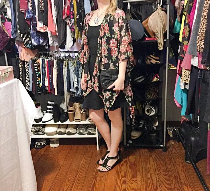 how-to-style-a-little-black-dress-with-a-kimono