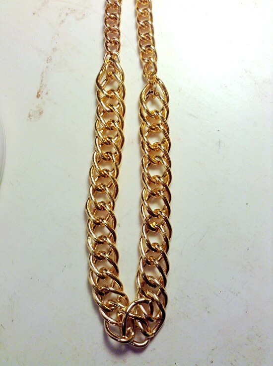 Gold chain necklace