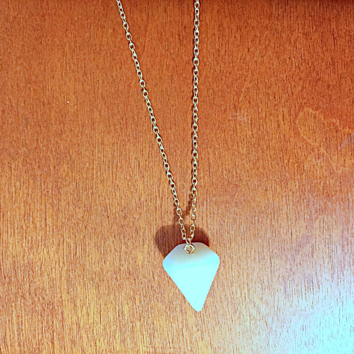 white triangular geometric necklace
