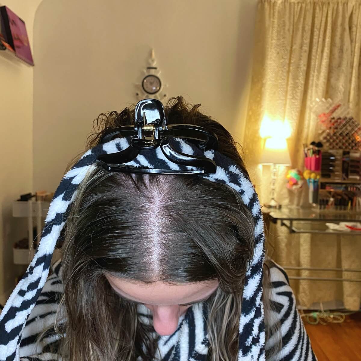 Bathrobe Curls Heatless Curls Tutorial & Review