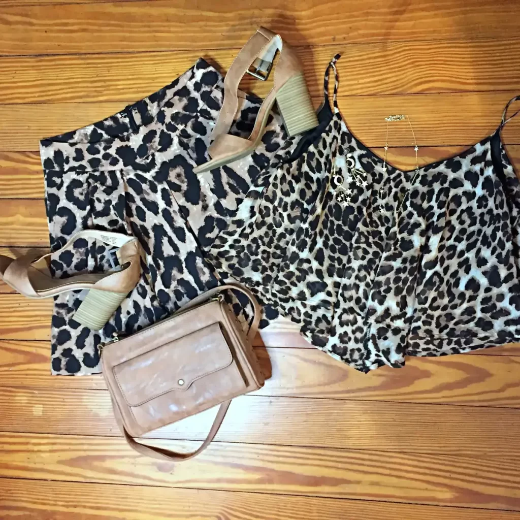 leopard shorts and leopard crop flounce shirt outfit