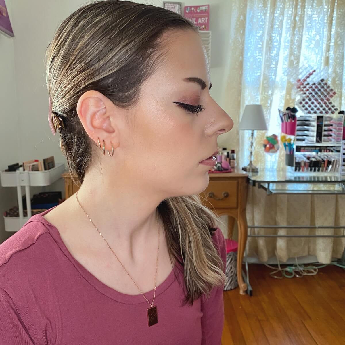 haus labs Glam Attack Liquid Shimmer Powder in Rose B-tch look