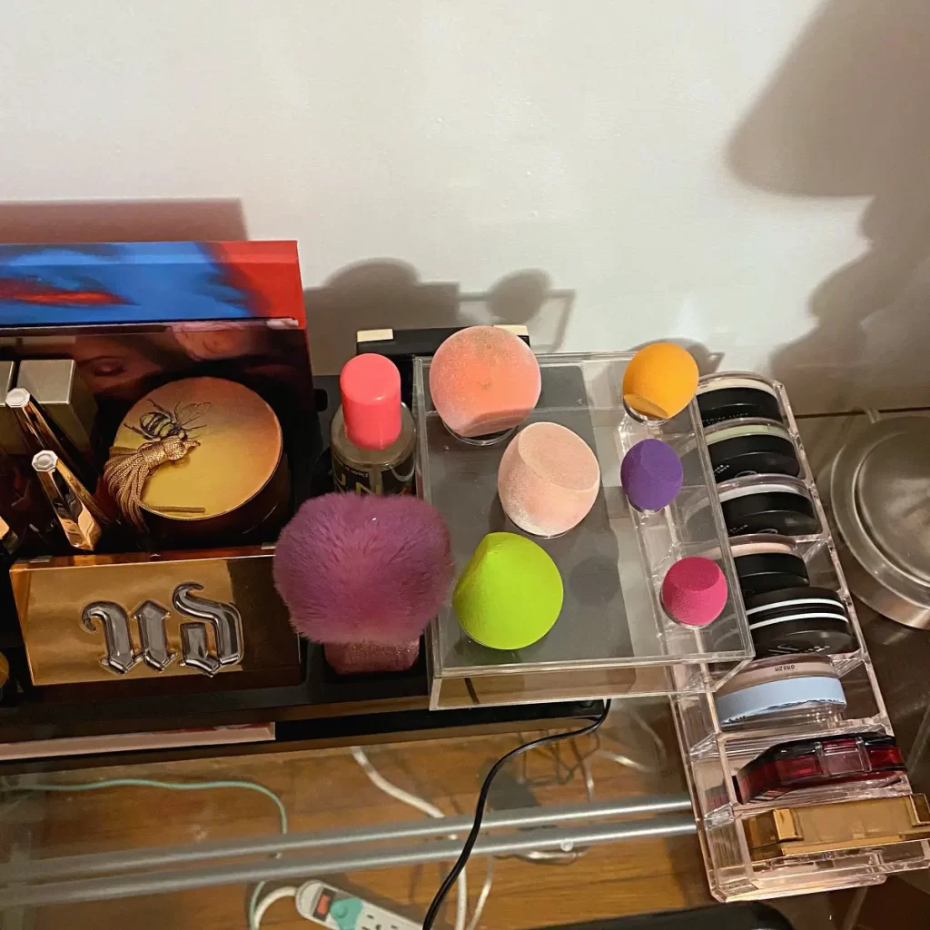 clear acrylic makeup sponge drying rack