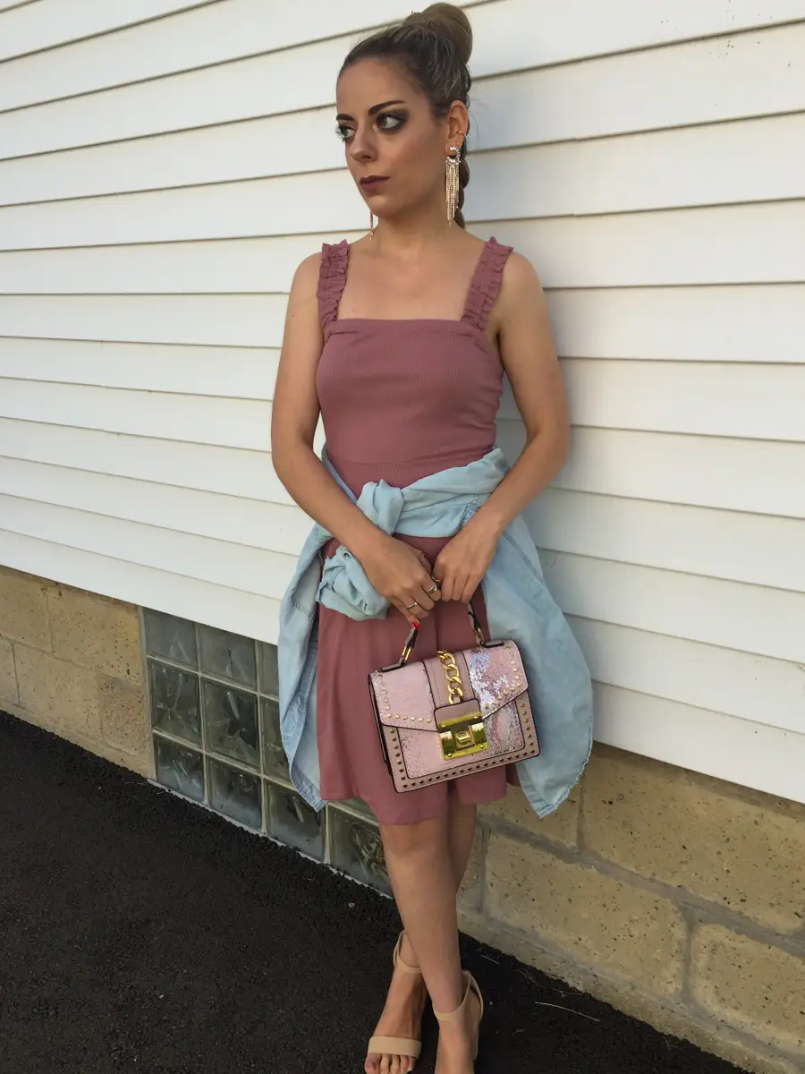 PINK BAG OUTFIT IDEAS: HOW TO STYLE 