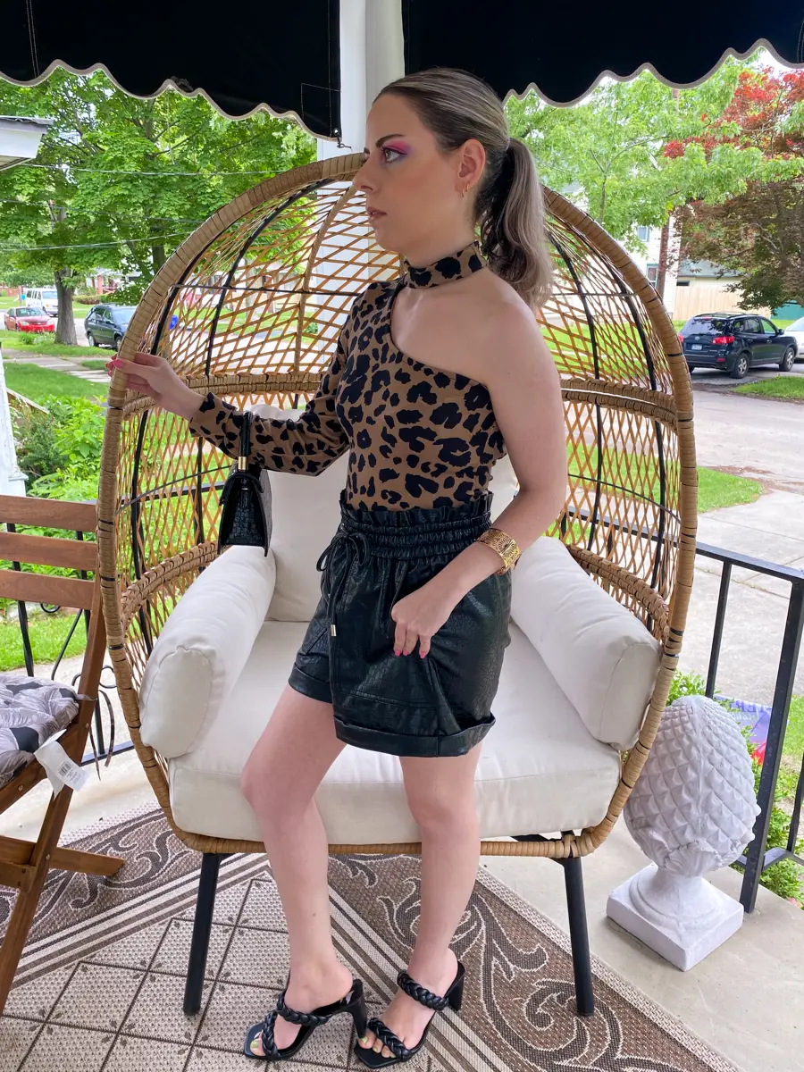 one sleeve leopard shirt outfit