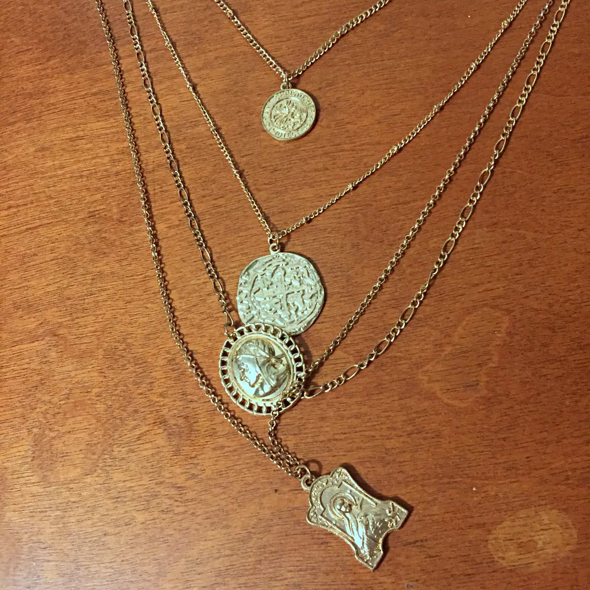 layered gold coin pendant necklace