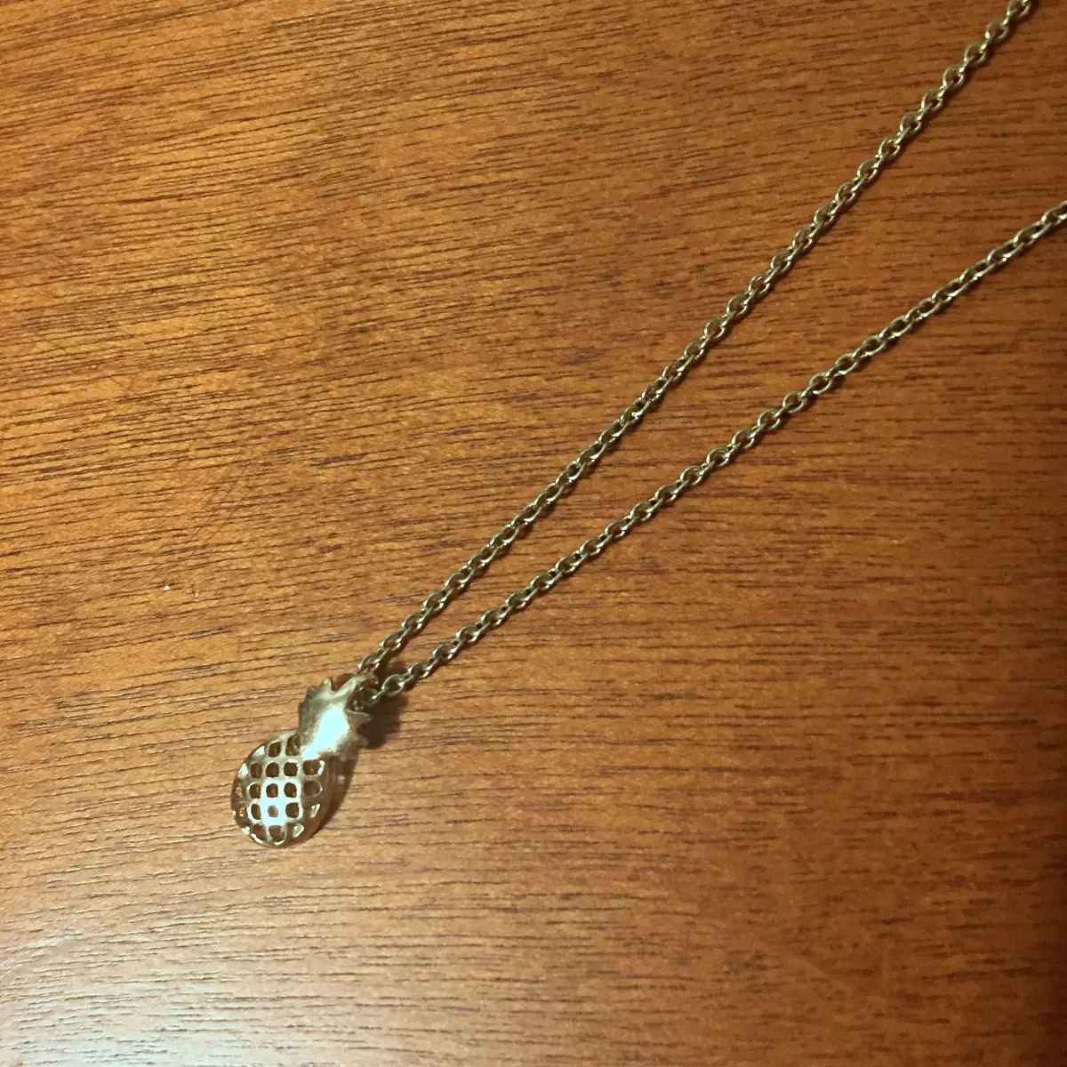 dainty gold pineapple necklace