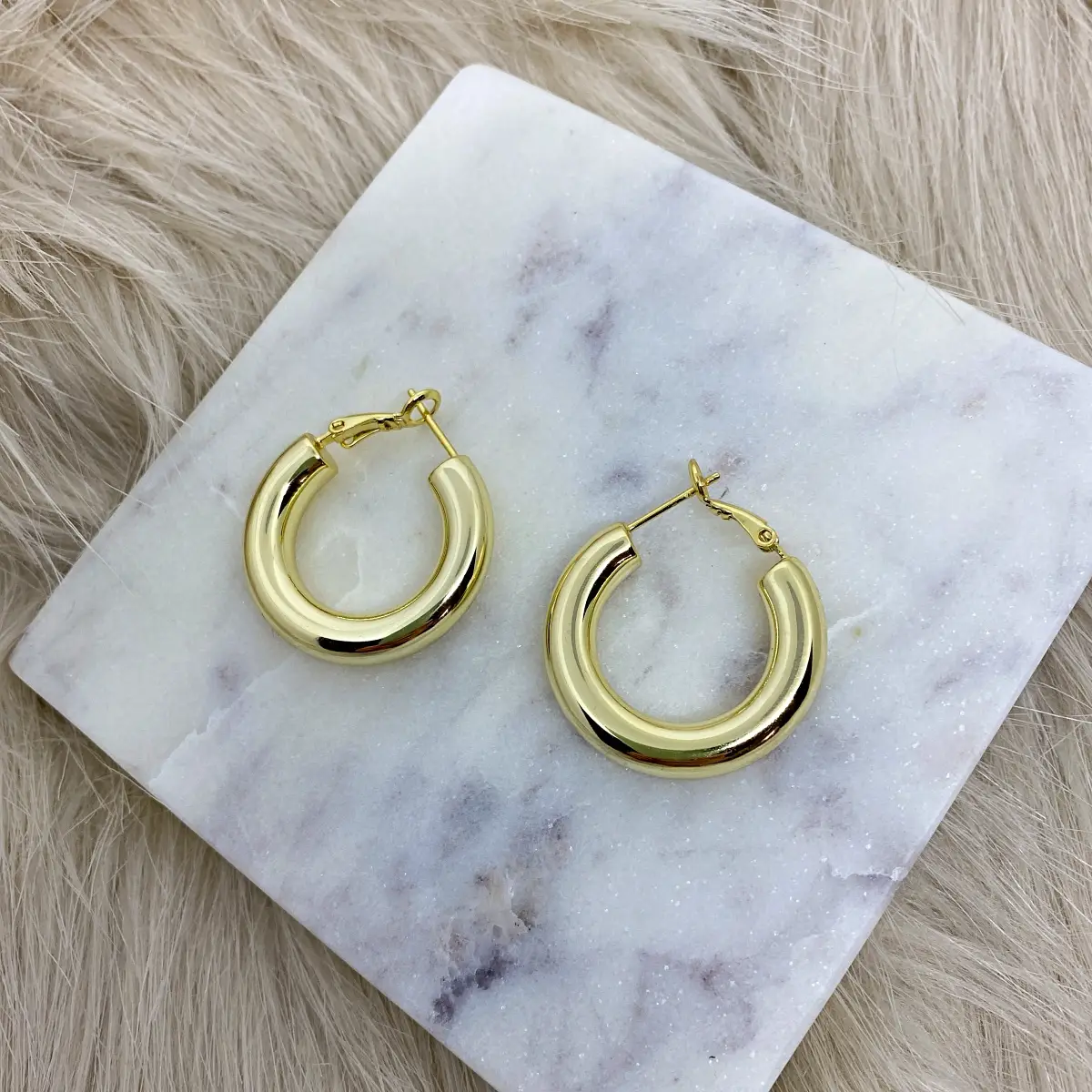 wowshow thick hoop 14k gold plated hoops