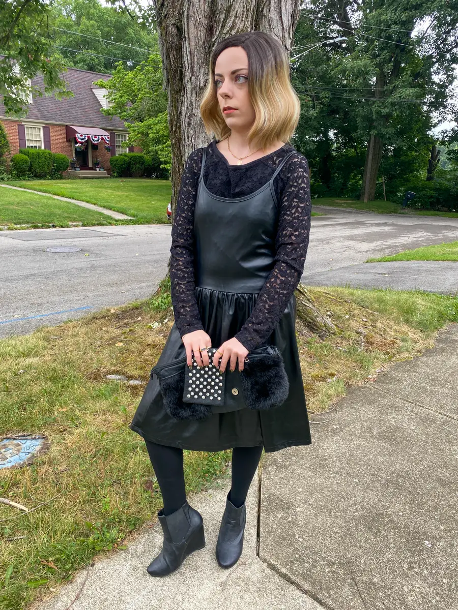 leather bag outfit