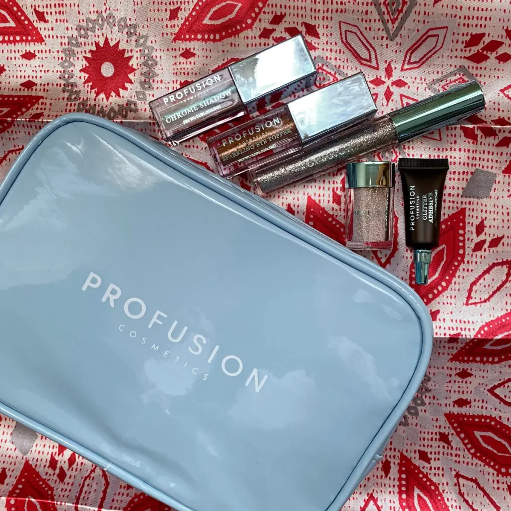 profusion Crystal Chandelier Sparkling Glitter Set & Makeup Bag