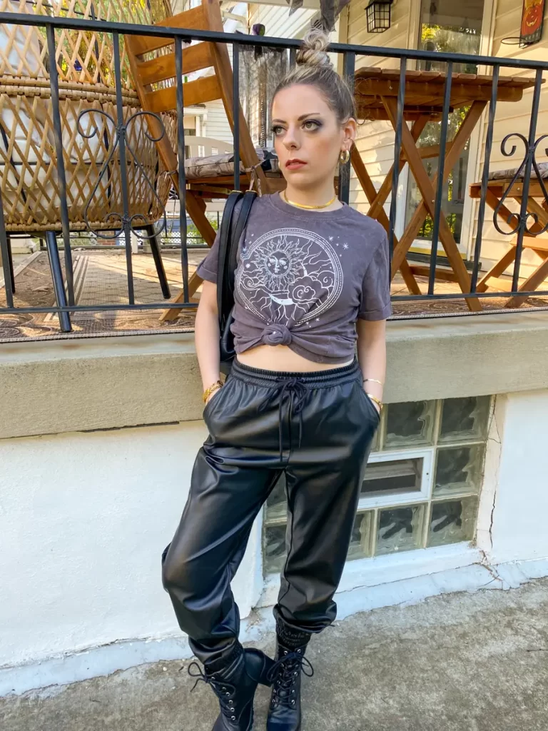 70+ Best Leather Pants Outfits We Can't Wait To Copy 2022  Stylish work  outfits, Leather pants outfit, Leather jogger pants