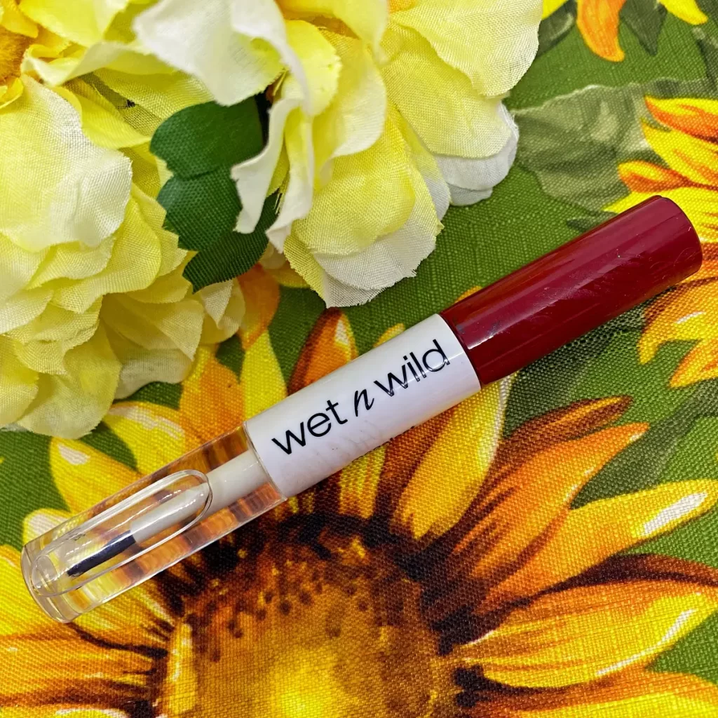 wet n wild megalast Lock 'n' Shine Lip Color + Gloss red-y for me