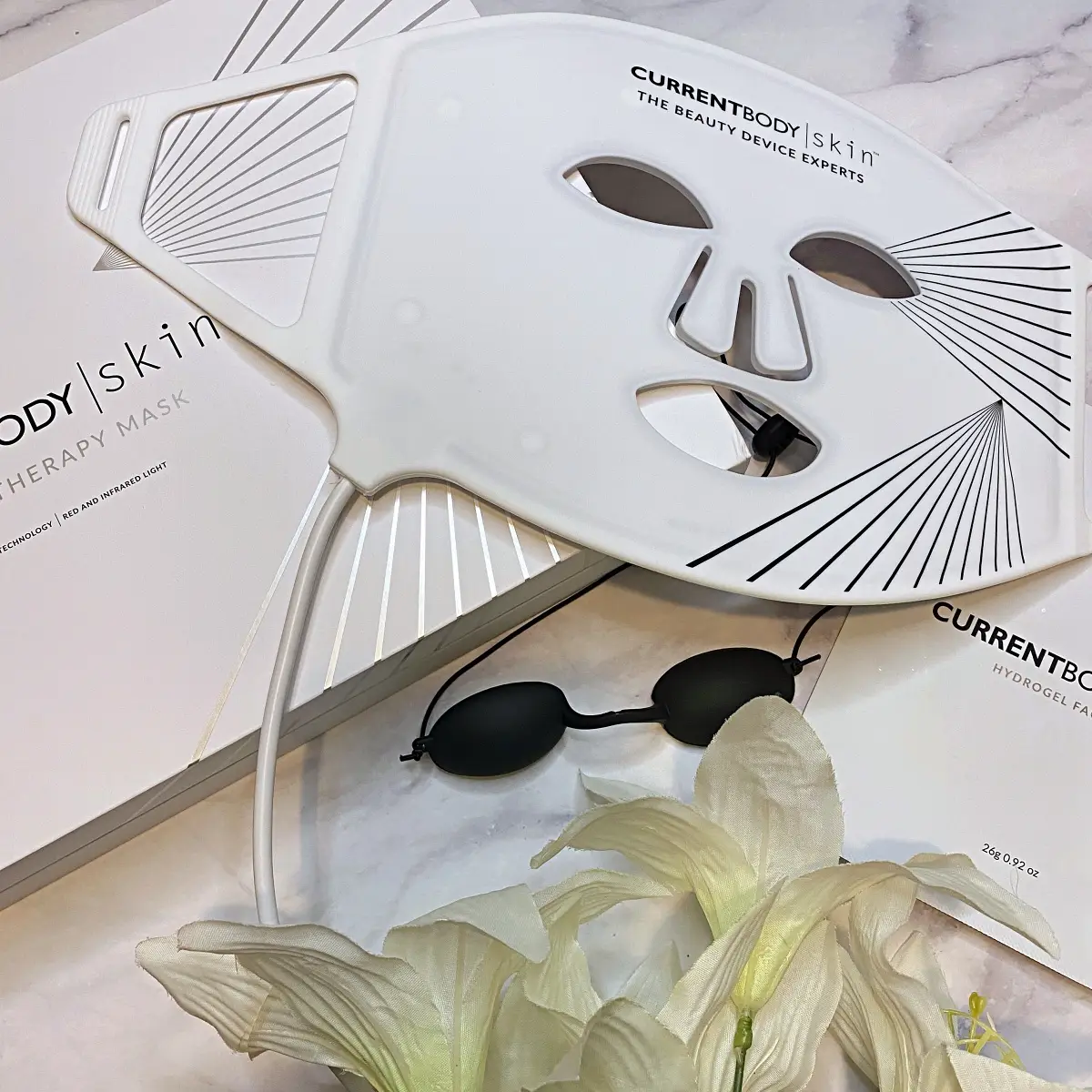CurrentBody Skin LED Light Therapy Mask review