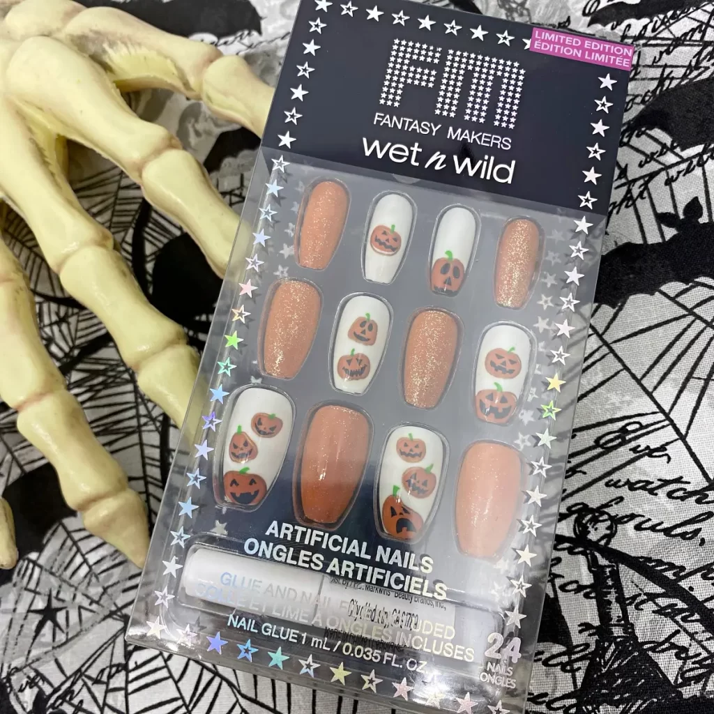 wet n wild Fantasy Makers Artificial Nails pumpkin bumpkin