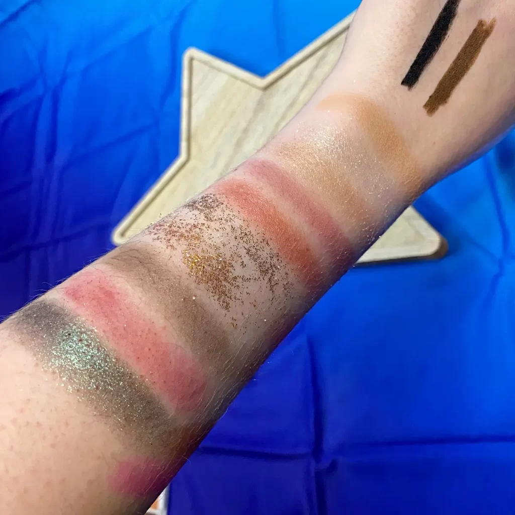 wet n wild Holiday Foxtrot Eye & Face Palette sugarplum whiskers swatches