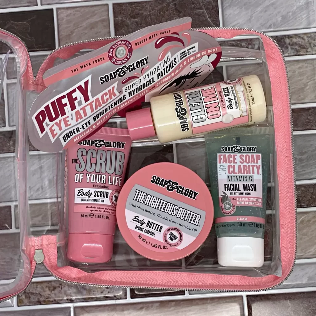 Soap & Glory A Little Glory Complete Travel Collection