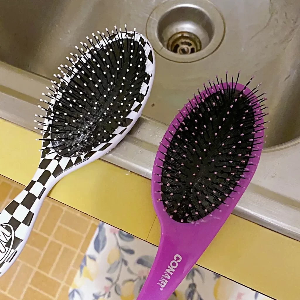 clean hairbrushes