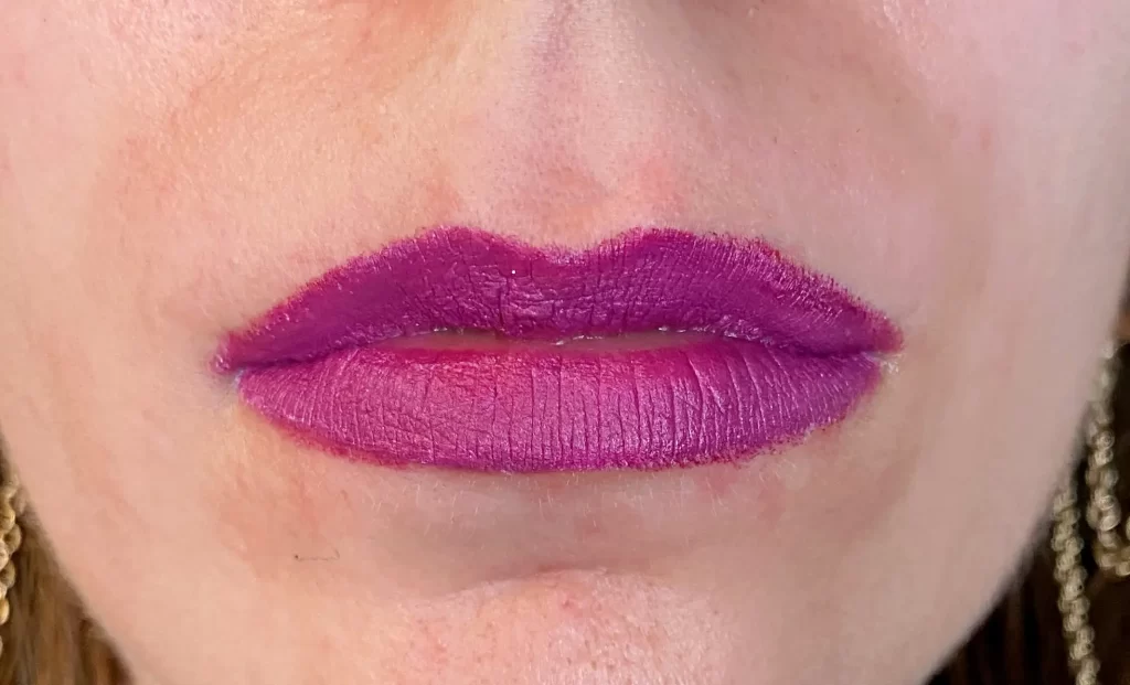 white liner as base for lip color