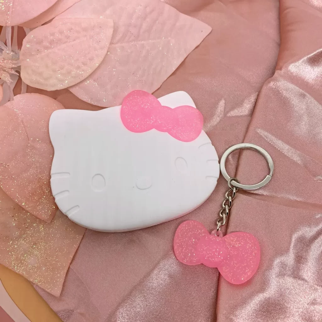 wet n wild hello kitty Mirror & Keychain Set