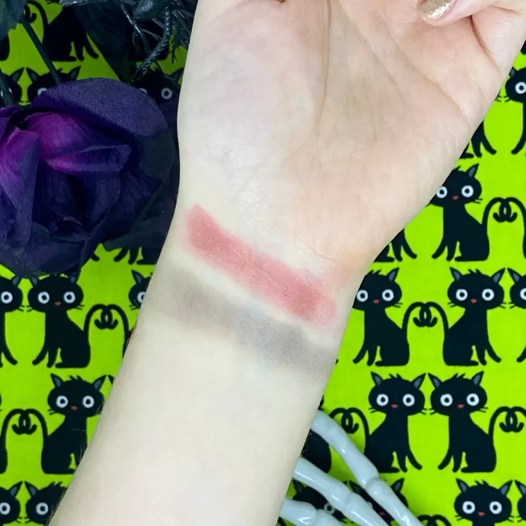 wet n wild fantasy makers contour palette thirsty vampire swatches