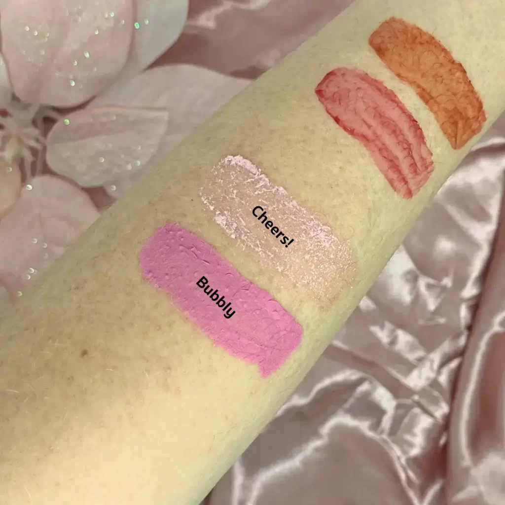 wet n wild hello kitty Liquid Eyeshadow swatches