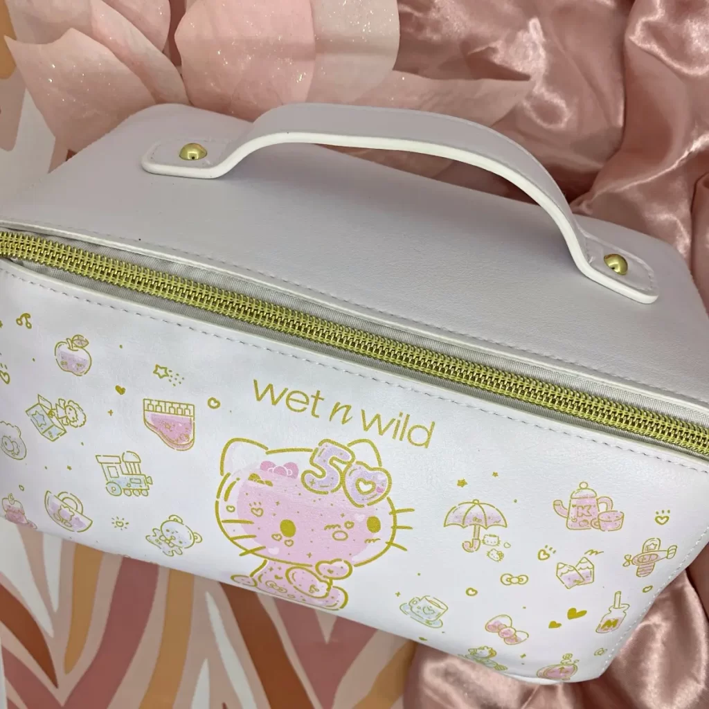 wet n wild hello kitty Makeup Bag