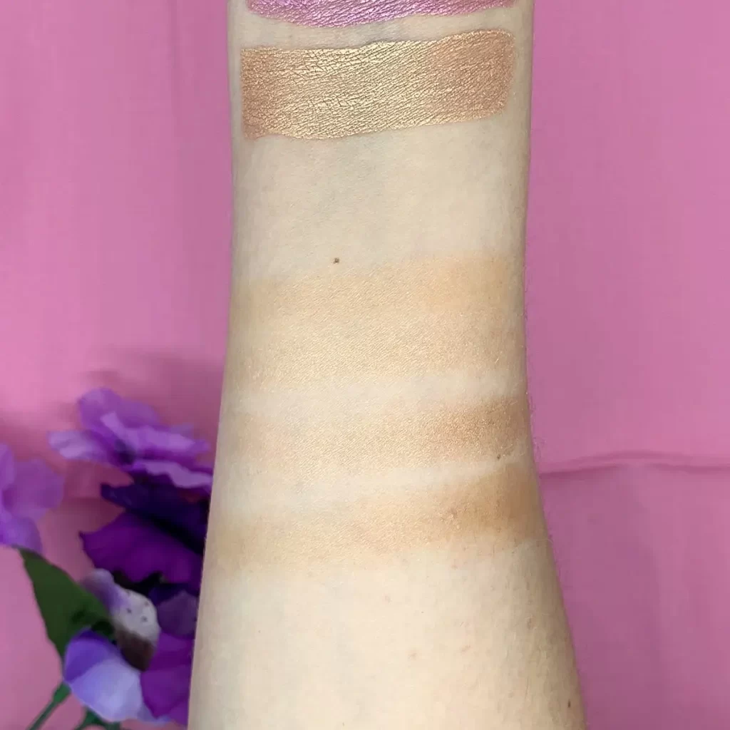 wet n wild Alice in Wonderland Tea Anyone? Bronzer Palette swatch