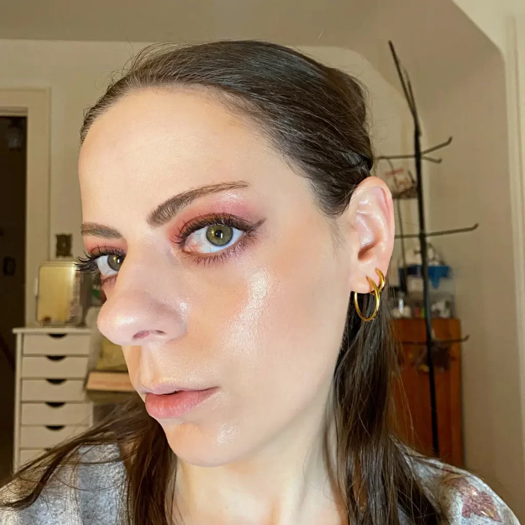 TIRTIR Mask Fit Aura Silver Cushion Foundation makeup look