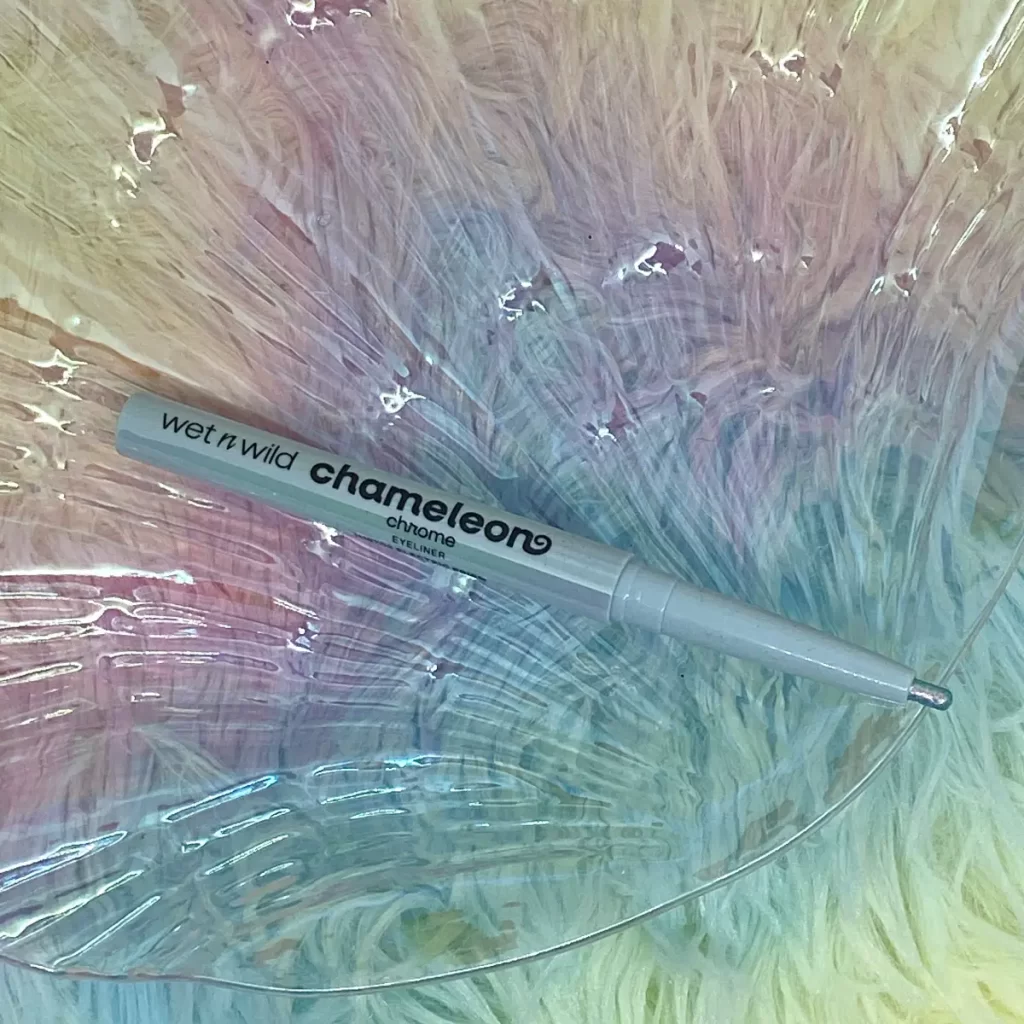 wet n wild Chameleon Chrome Eyeliner electric prism